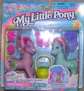 Basket Surprise with Sweet Berry and Ivy