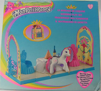 Wedding Playset with Light Heart